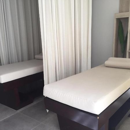 Mactan Newtown Beach Condo Lapu-Lapu City Exteriör bild